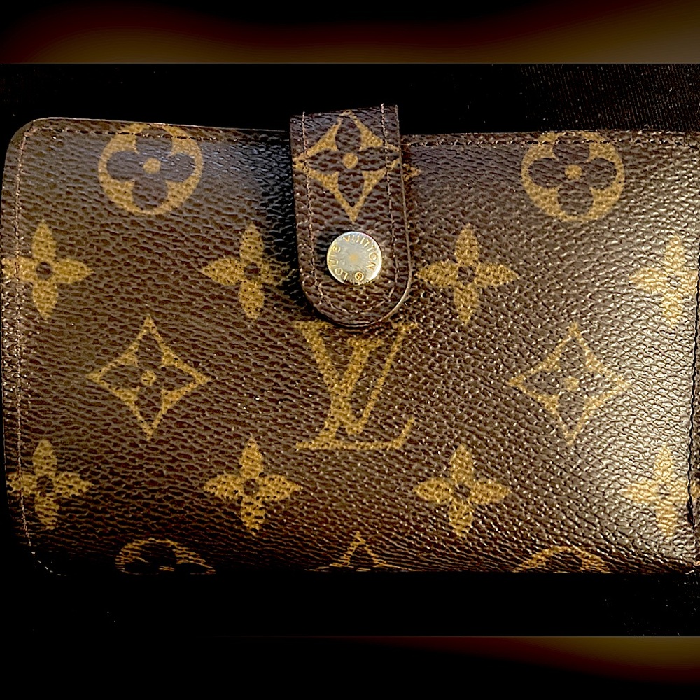Louis Vuitton Monogram Bifold Wallet